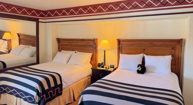 Четырёхместный номер Standard Inn & Spa at Loretto