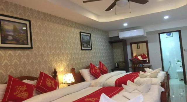 Семейный номер Standard с видом на реку Luang Prabang Golden Lotus Villa River View