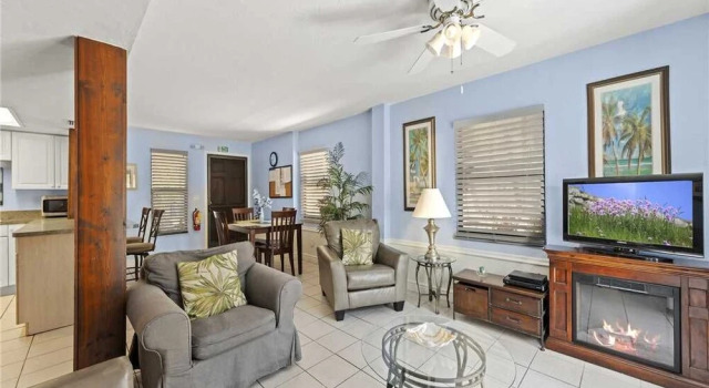 Captain Moore House 1 Two Bedroom Home
