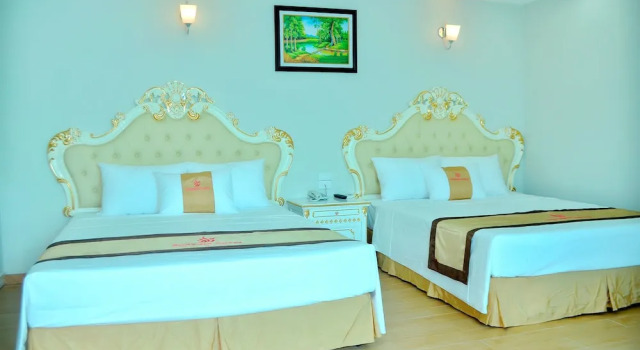 Номер Luxury с красивым видом из окна Phoenix Hotel 2