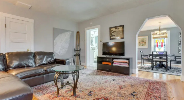 2 Mi to Washington Park: Convenient Denver Home!, Buchen Sie Ferienhaus Denver Colorado