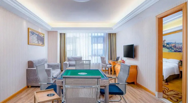 Suite Vienna Hotel