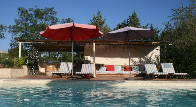 Superb Cottage with Swimming Pool in Fayssac France