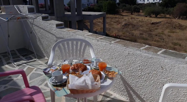 Holidays in Paros
