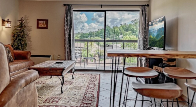 Номер Standard Olde Gatlinburg Place Unit 510 - Great Location! Close To Town! 1 Bedroom Condo by RedAwning