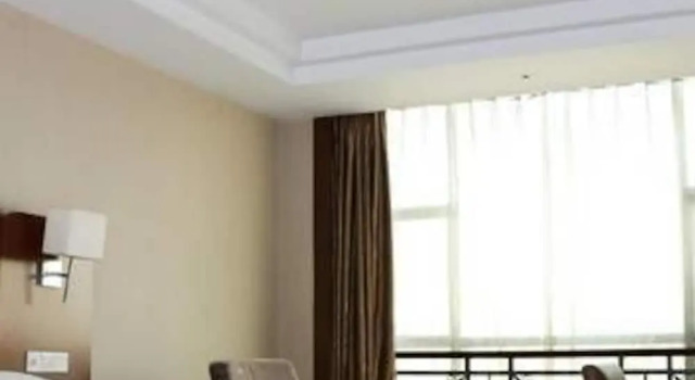 Hangzhou Oujiang Hotel, Забронировать Отель Отели Цзянган с парковкой, Парковка