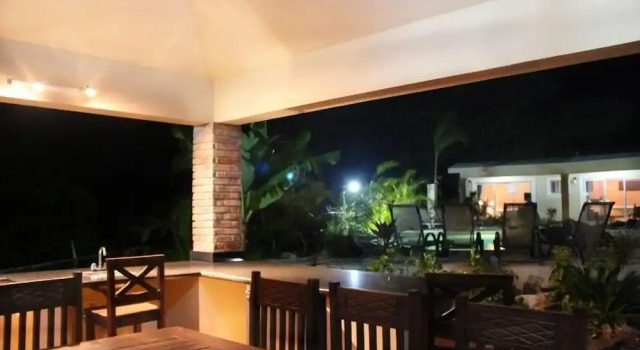Вилла с 4 комнатами Well Furnished w Private Pool, BBQ & Palapa Bar