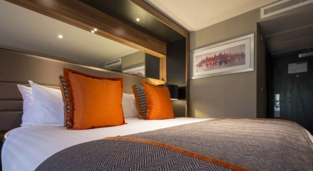 Номер Premium Crowne Plaza Gerrards Cross by IHG