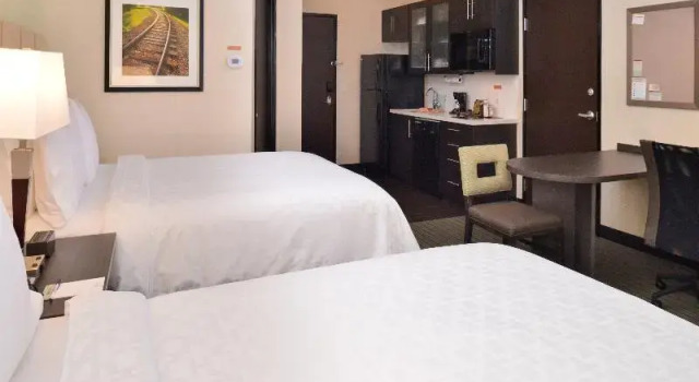 Четырёхместная студия Candlewood Suites - Austin Airport by IHG