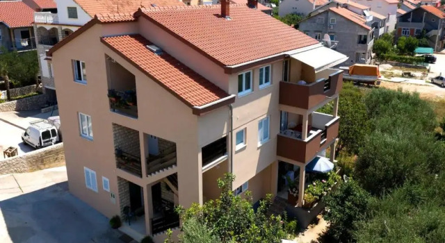 Апартаменты c 1 комнатой с балконом Apartments Maza