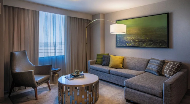 Suite 1 Schlafzimmer Wichita Marriott