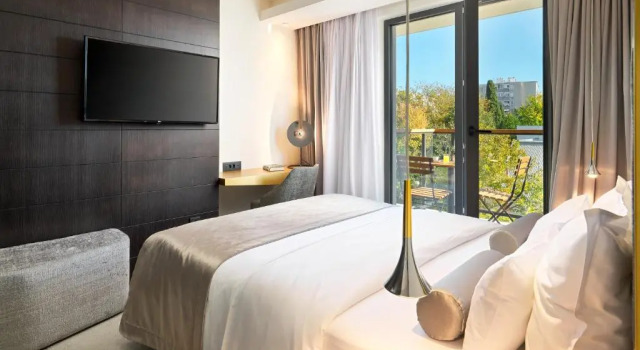 Двухместный номер Standard с балконом Time Boutique Hotel