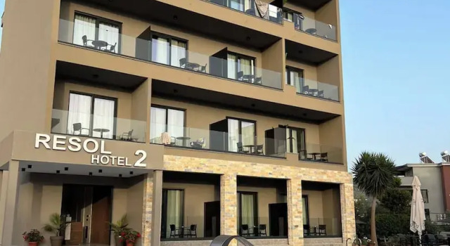 Resol Hotel 2