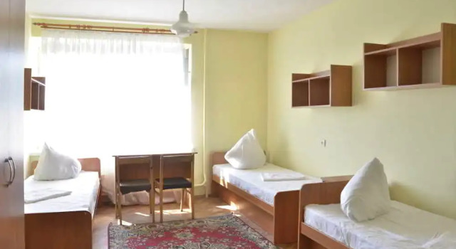 Hostel 3 Of Sport University, Забронировать Хостел Хостелы Львова, рядом с Музей древней украинской книги, Хостел