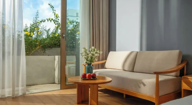 Двухместный номер Deluxe с балконом и с видом на сад Vernal hotel & Apartment office