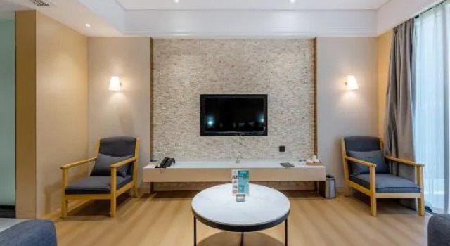 Люкс с видом на сад Shengming Sunshine Hotel