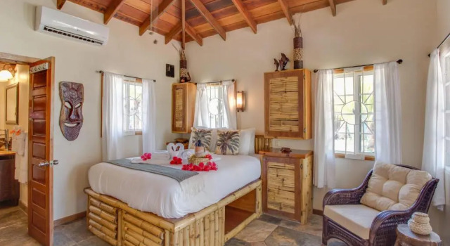 Вилла Caribbean Beach Cabanas
