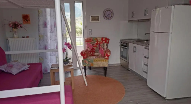 Maja House 2, Book Hotel Chrisi Akti 