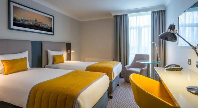 Трёхместный номер Standard Maldron Hotel Pearse Street Dublin City