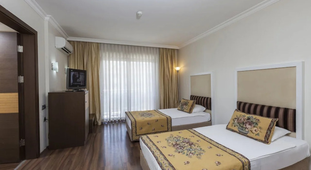 Perre La Mer Hotel Resort & Spa