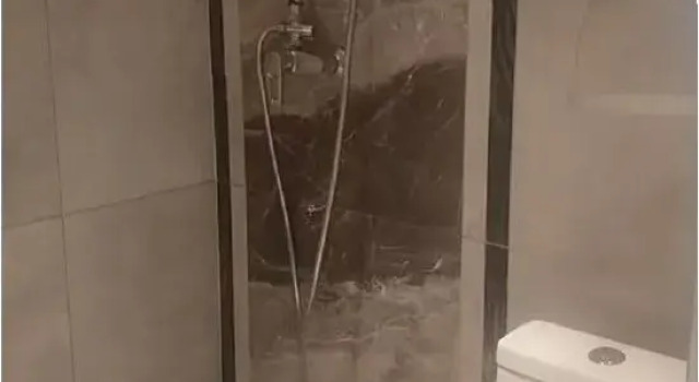 Трёхместный семейный люкс Jinfeng Hotel