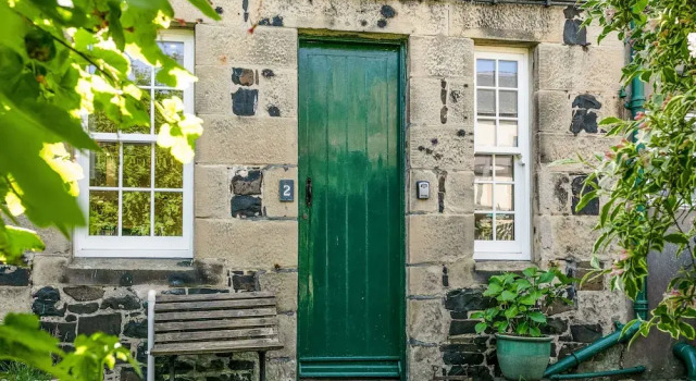Elliot Cottage, Забронировать Дом для отпуска Бамбург Нортумберленд, рядом с Музей Грейс Дарлинг
