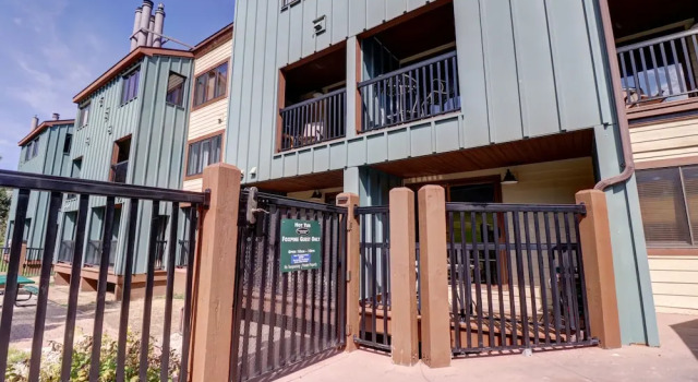 Fp211 Fox Pine Inn 1br 2ba 1 Bedroom Condo by RedAwning