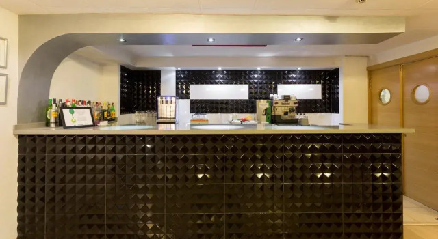 Hotel Familia Conde