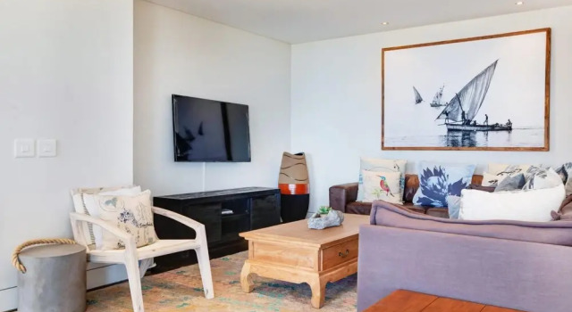 Lovely Camps Bay Holiday Villa With Private Pool Sekoma, Забронировать Вилла Отели Cape Peninsula с парковкой, Парковка