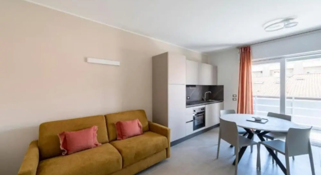 Newly Renovated Modern two Room Apartment, Забронировать Апартаменты/квартира Отели Бибионе-Пинеда с парковкой, рядом с Долина Вальгранде, Парковка