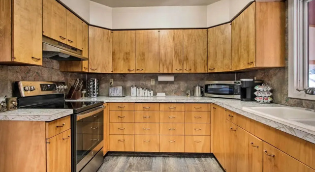 Коттедж Cozy Choteau Home w/ Fire Pit, Grill, Yard!