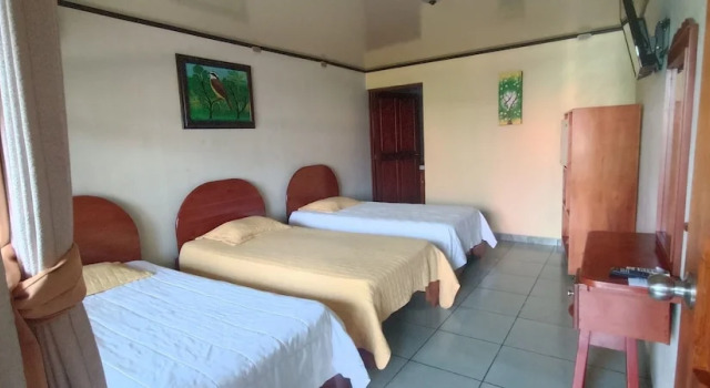 Трёхместный номер Standard Hotel FAS