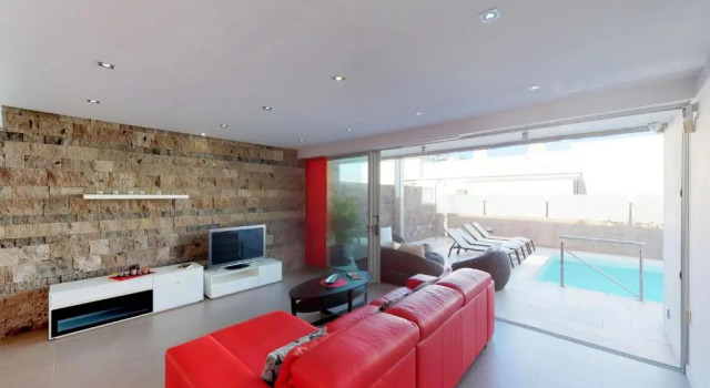 Luxury BKM in Playa del Duque, Book Villa Hotels in Tenerife with Parking, Parking