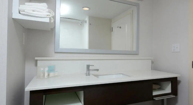Номер Deluxe Hampton Inn High Point