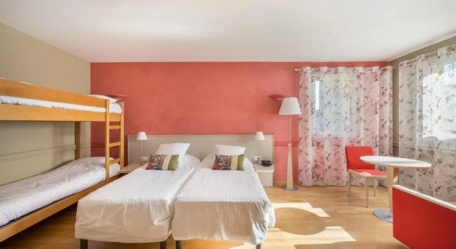Четырёхместный номер Standard Hôtel Newport