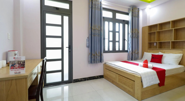 RedDoorz Gia Bao Hotel