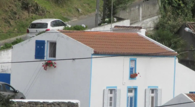 Коттедж Ribeira da Praia House