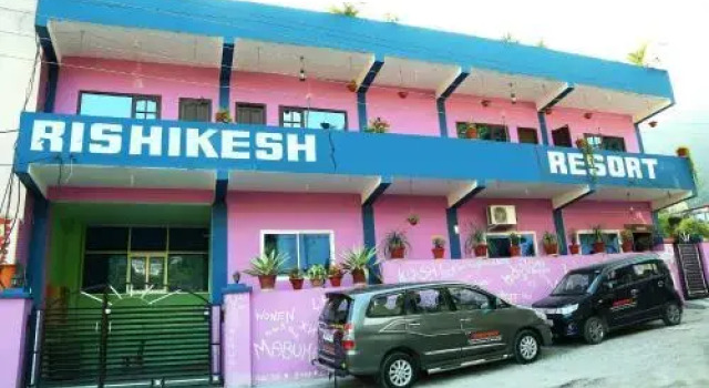 Rishikesh Resorts, Rezerwuj Hotel Hotele w Uttarakhand z basenem, Basen