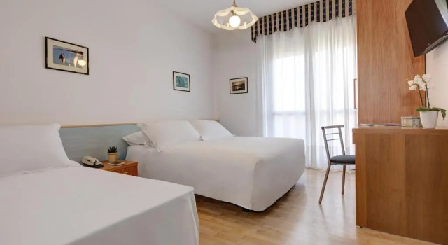 Трёхместный номер Standard Hotel Piccadilly