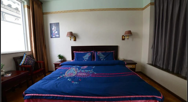 F.L.Y Pottery&Astronomy Hostel, Reservar Albergue Hotéis em Dali com estacionamento, Estacionamento
