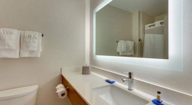 Люкс c 1 комнатой Holiday Inn Express - Cincinnati North - Monroe by IHG