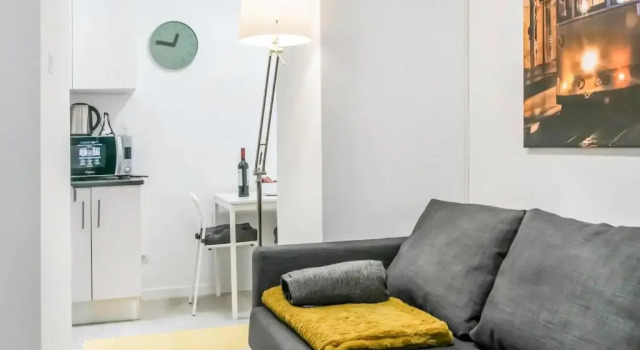 HOME4U - Secret Studio in City Center, Забронировать Отель Лиссабон Эстремадура, рядом с Money Museum