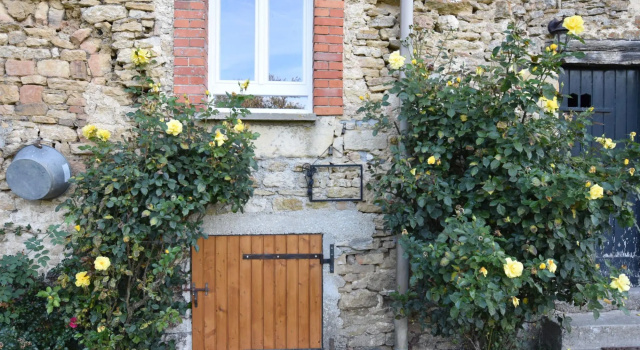 Romantic Holiday Home in Barricourt with Barbecue, Забронировать Отель Баррикур Ardennes