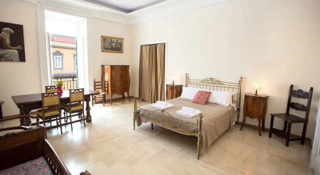 Apartment - CVE VII BH 96, Buchen Sie Ferienwohnung Plebiscito Neapel