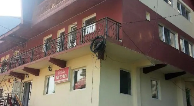Vila MDM, Varaa Villa Lupeni 