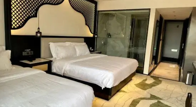 Люкс Deluxe Mekong River Four Seasons Hotel (Splashing Square)