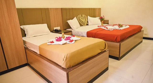 Номер Luxury Pritam Park Hotel