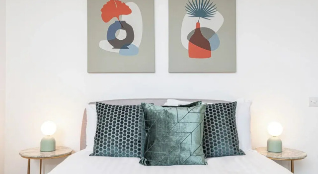 Апартаменты Standard JOIVY Stylish 1 bed flats in Soho