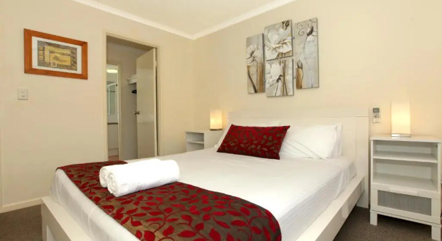 Апартаменты The Mirage Resort Alexandra Headland