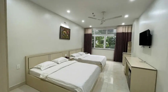 Четырёхместный номер Standard Sao Bien Hotel SG - by BAY LUXURY